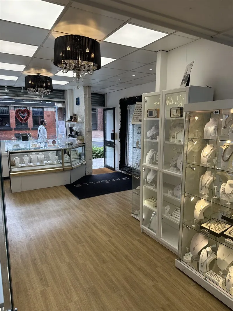 Advertise at Randalls of Altrincham, Reach Jewellery Lovers ad space on Spiky Carrot