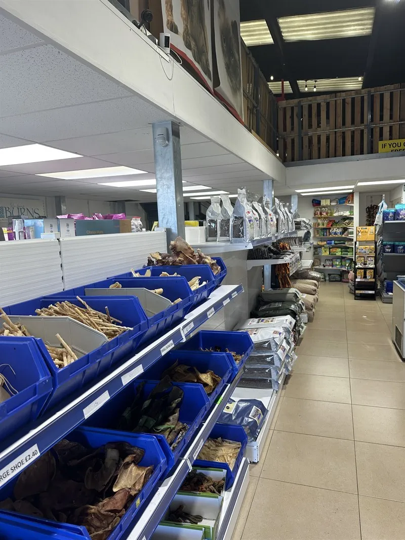 Advertise Inside Cheshire Pet Supplies – Reach Local Pet Owners ad space on Spiky Carrot
