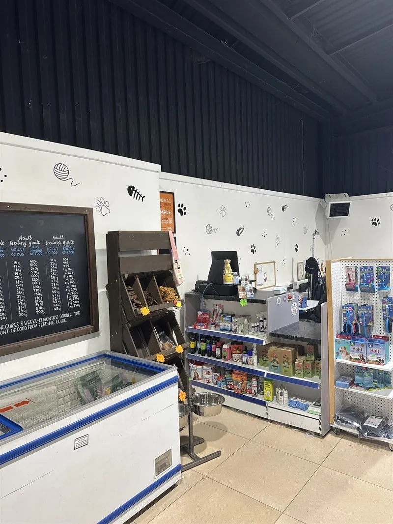 Advertise Inside Cheshire Pet Supplies – Reach Local Pet Owners ad space on Spiky Carrot