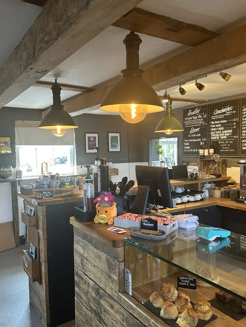 Advertise Your Business Inside The Dunham Barn ad space on Spiky Carrot