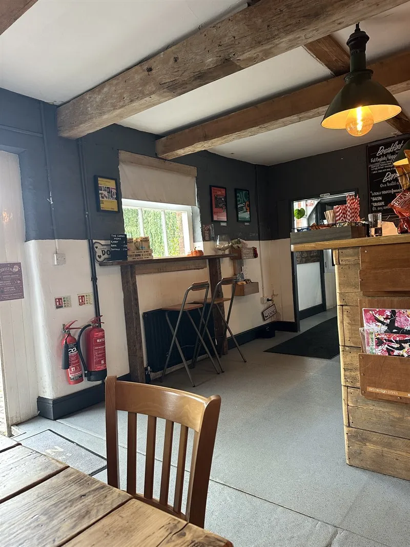 Advertise Your Business Inside The Dunham Barn ad space on Spiky Carrot