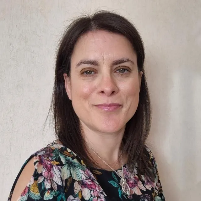 AM Virtual Assistant Services on Spiky Carrot