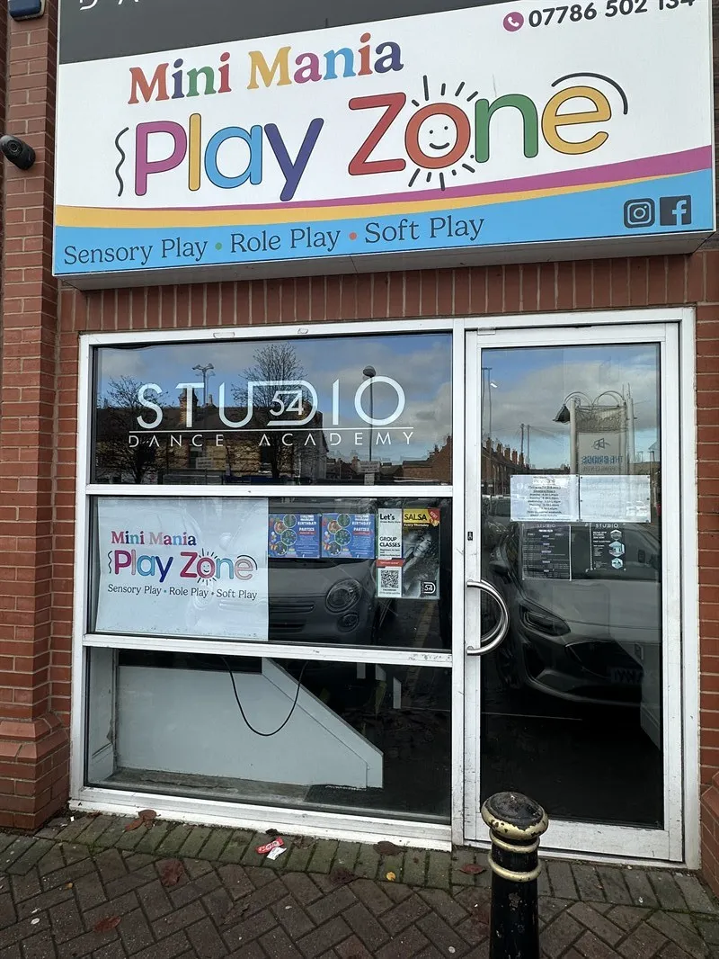 Mini Mania Play Zone on Spiky Carrot