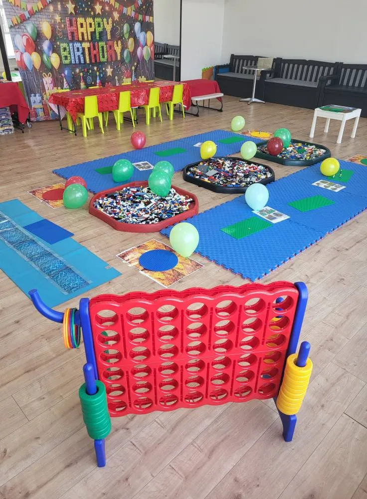 Mini Mania Play Zone on Spiky Carrot