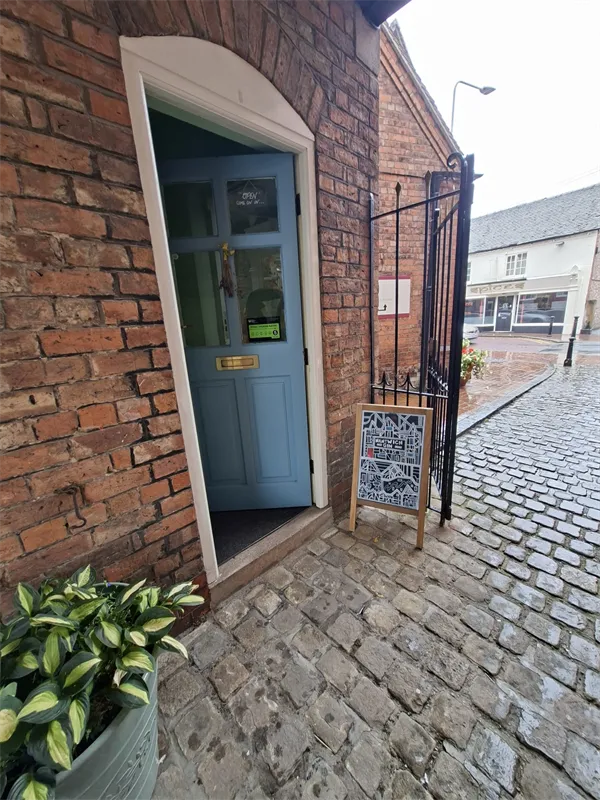 Raise Your Spirits: Advertise at Nantwich Gin ad space on Spiky Carrot
