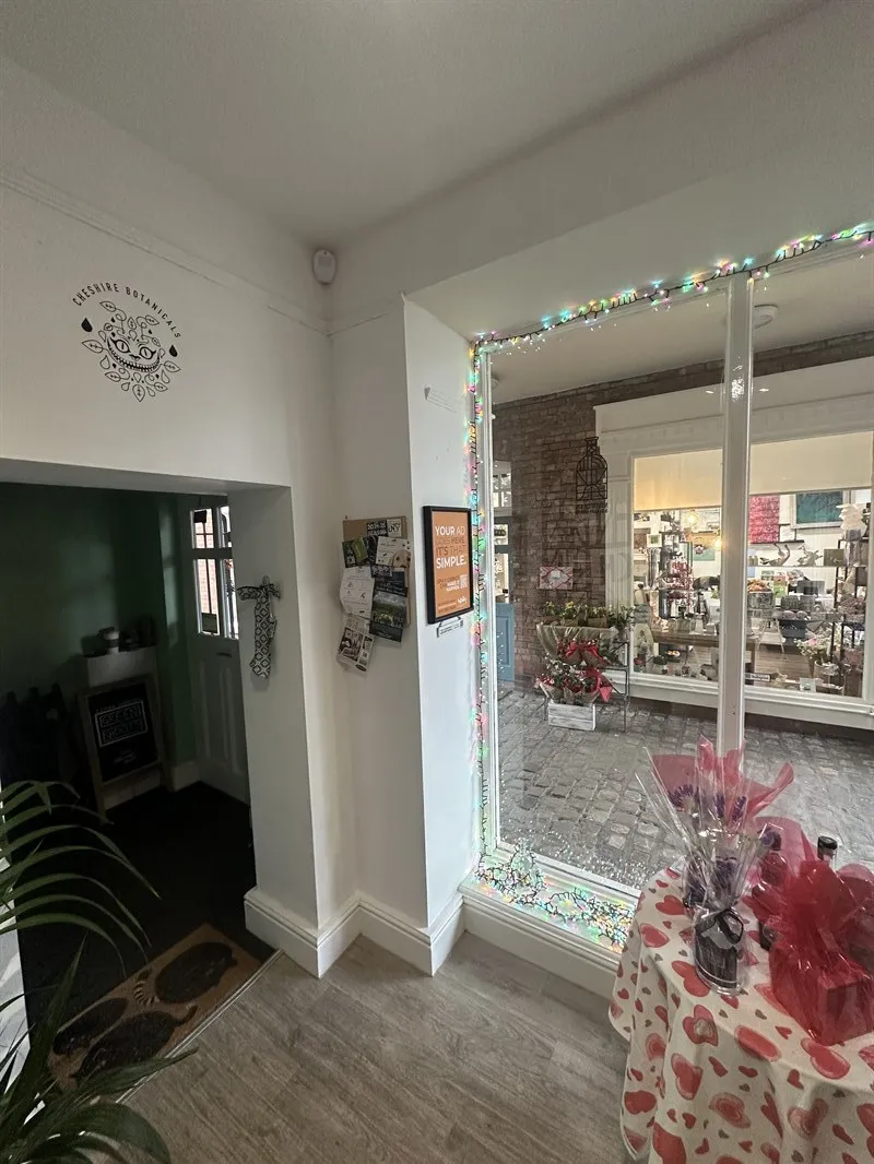 Raise Your Spirits: Advertise at Nantwich Gin ad space on Spiky Carrot